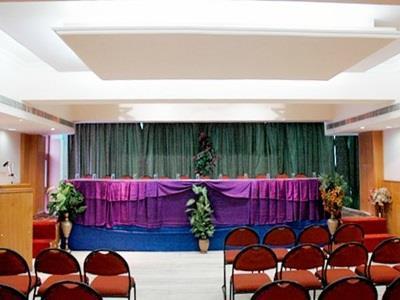 Hotel Celebration Kanpur Dış mekan fotoğraf